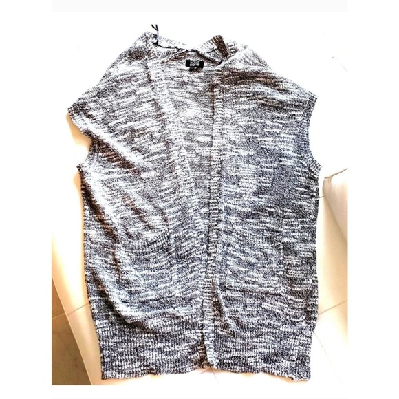 Nollie Small Open Front Sleeve Cardigan - Picture 1 of 6